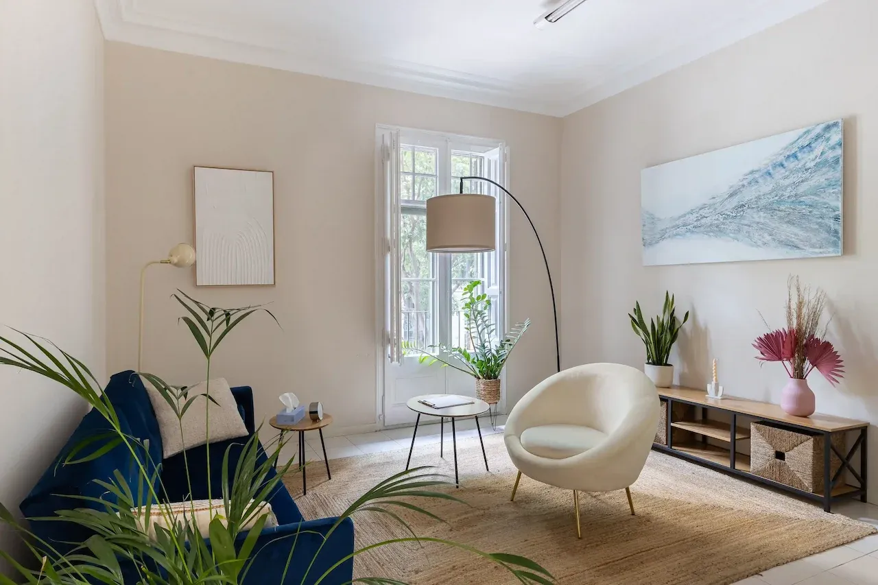 Room 1 image
