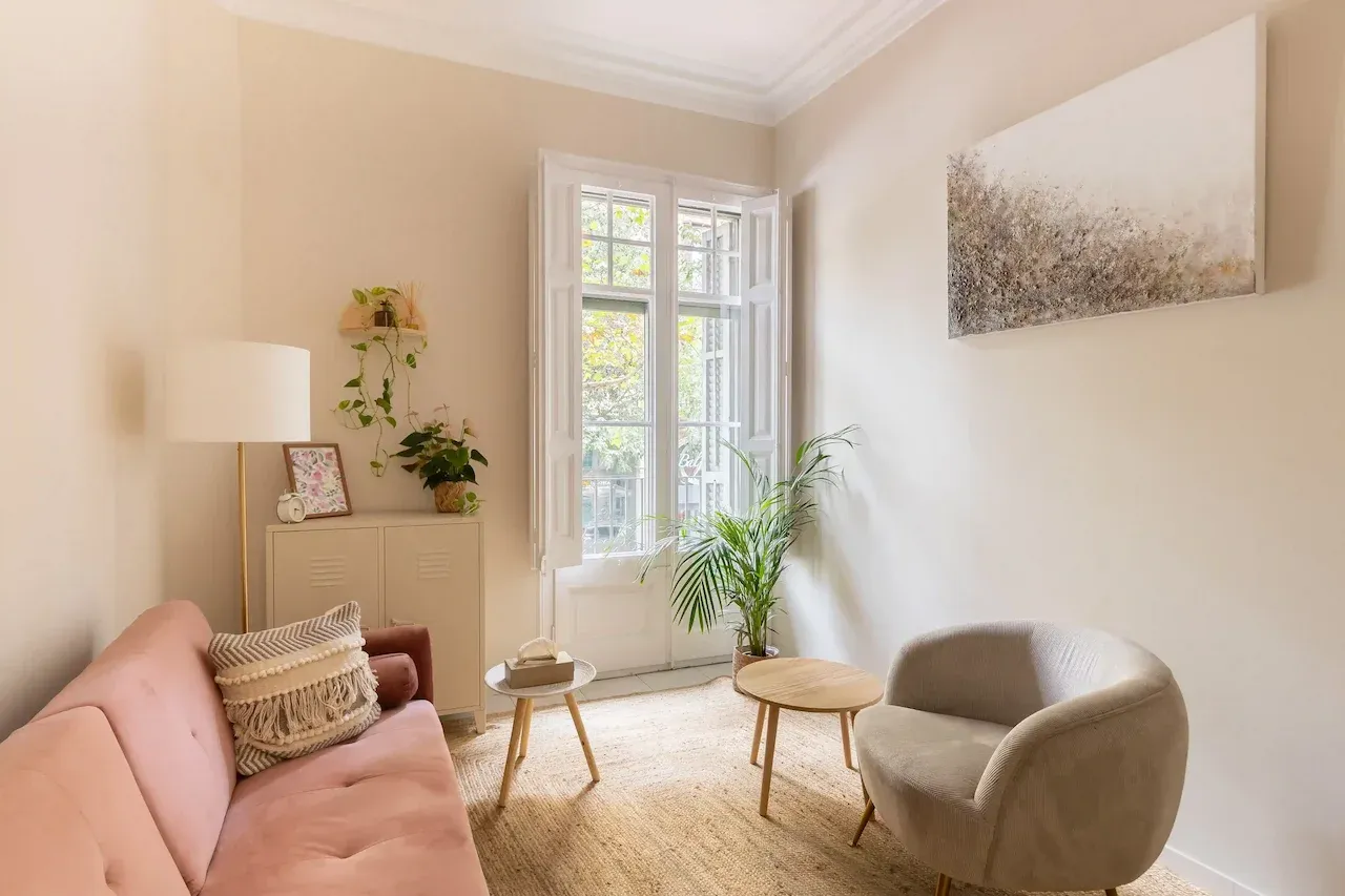 Room 2 image